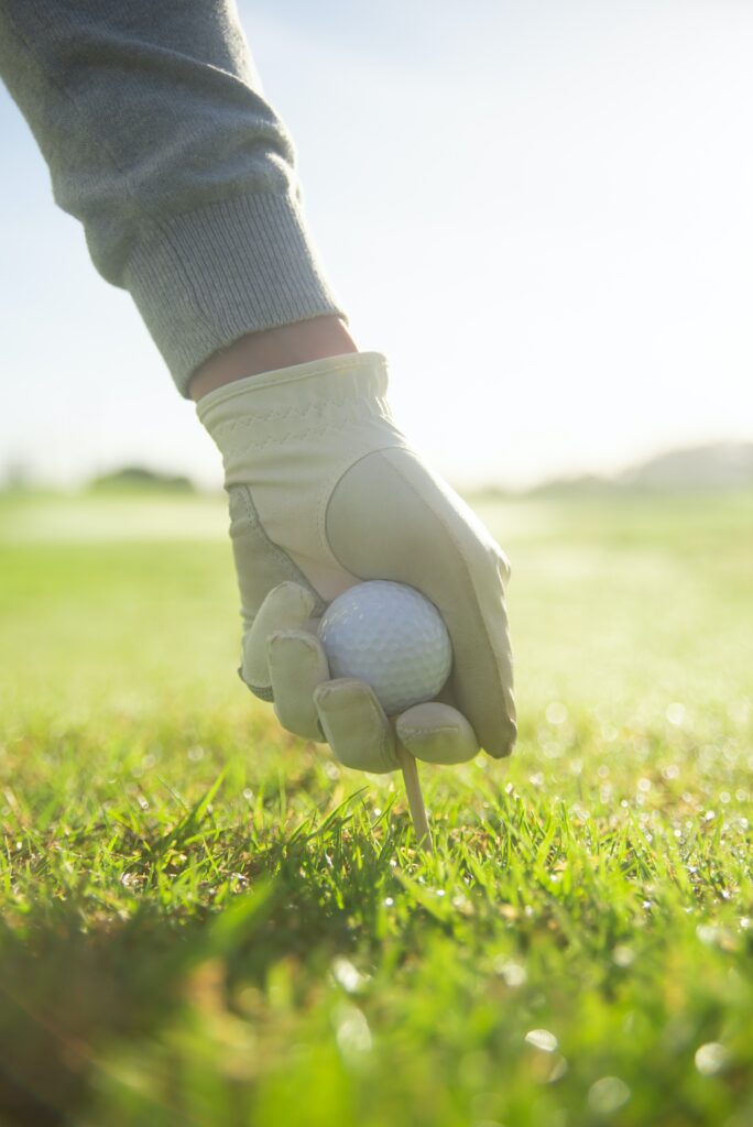 Les Golfeurs Débutants Tee et balle de golf